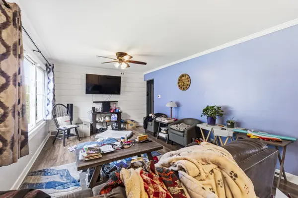 1501 Channel Beach AVE, Johnsburg, IL 60051