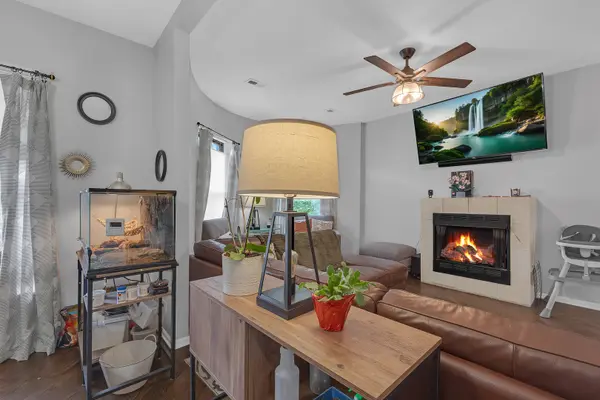 4615 S Michigan AVE #2N, Chicago, IL 60653