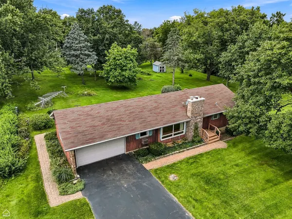 24422 W Cherokee TRL, Grayslake, IL 60030