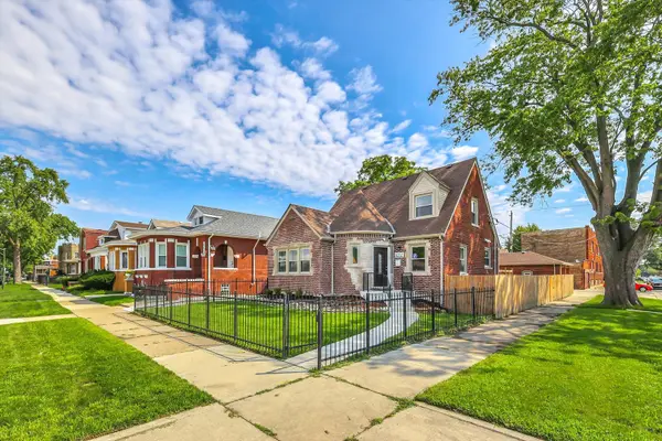 8357 S Hermitage AVE, Chicago, IL 60620