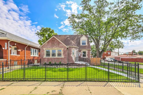 8357 S Hermitage AVE, Chicago, IL 60620