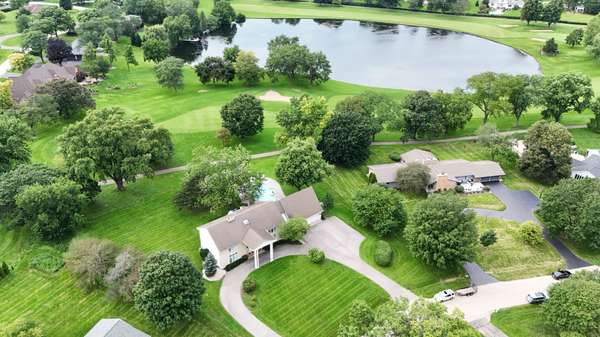 2575 LINCOLN AVE, Long Grove, IL 60047