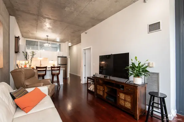 235 W Van Buren ST #2216, Chicago, IL 60607