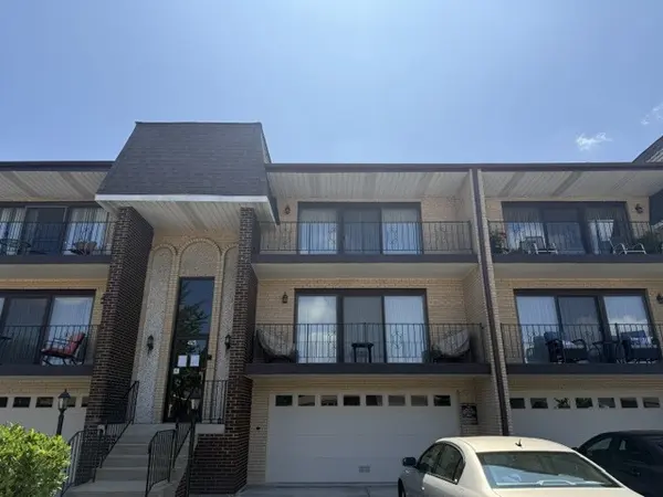 4125 W 93rd PL #B, Oak Lawn, IL 60453