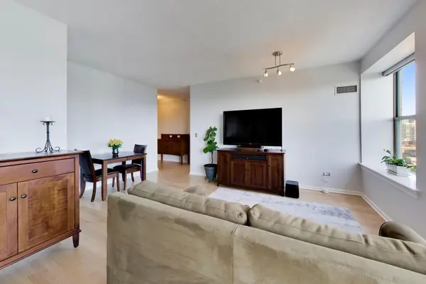 1717 S PRAIRIE AVE #1204, Chicago, IL 60616
