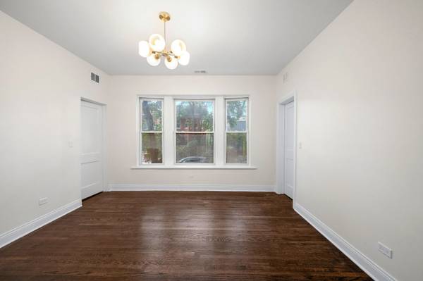 1338 W Hollywood AVE #3, Chicago, IL 60660