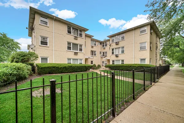 5700 W Montrose AVE #3D, Chicago, IL 60634