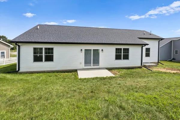3548 Tower CT, Clinton, IA 52732