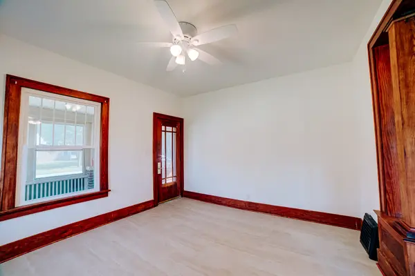 517 E Mulberry ST, Watseka, IL 60970