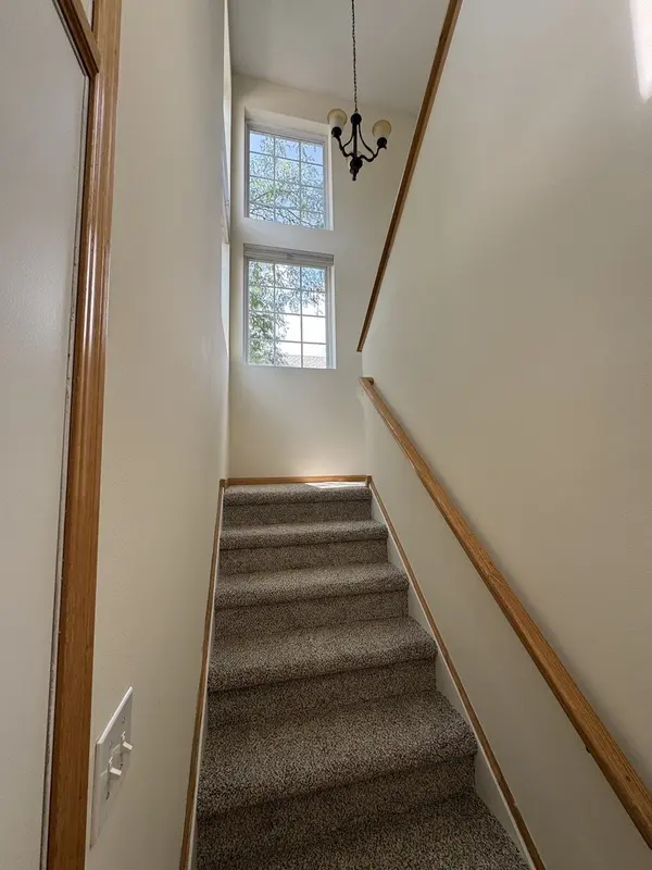 2268 VANDERBILT DR #2268, Geneva, IL 60134