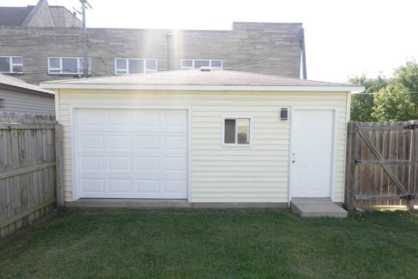 9800 S ARTESIAN AVE, Evergreen Park, IL 60805