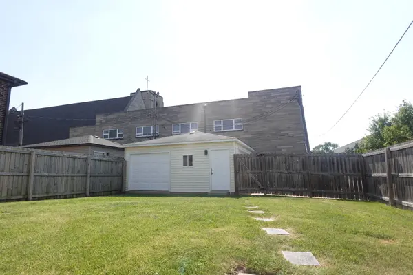 9800 S ARTESIAN AVE, Evergreen Park, IL 60805