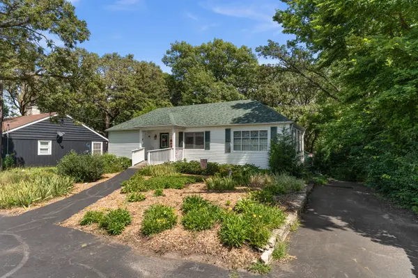 319 S Lincolnway ST, North Aurora, IL 60542