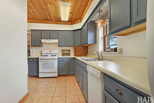 707 Quinn RD, Mchenry, IL 60051