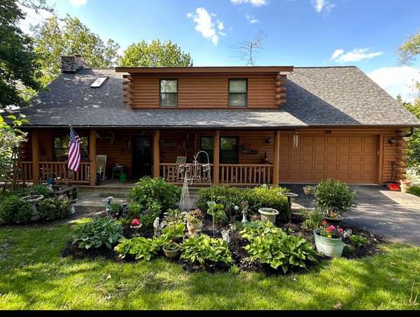 707 Quinn RD, Mchenry, IL 60051