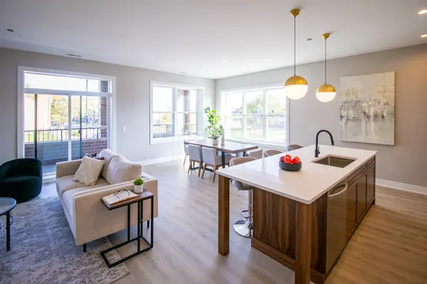 551 E 47th ST #3W, Chicago, IL 60615