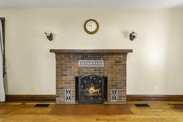 130 W Garfield ST, Waterman, IL 60556