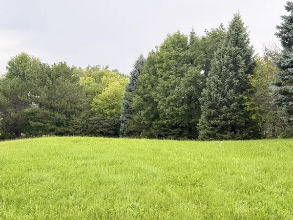 510 Enclave DR, Cary, IL 60013