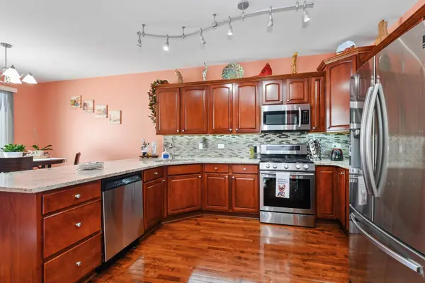 9418 Albany CT, Orland Park, IL 60467