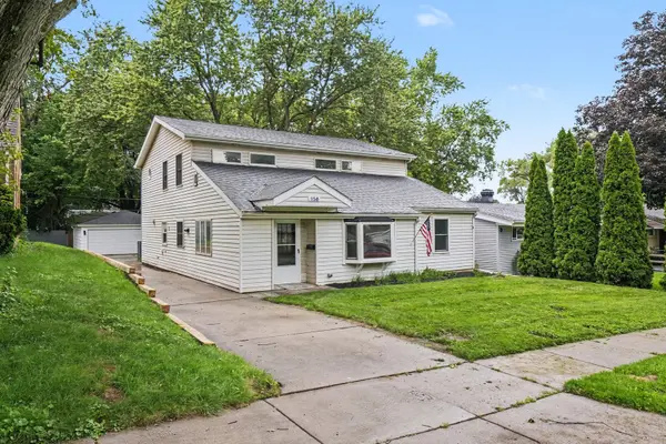 158 N Prairie AVE, Mundelein, IL 60060