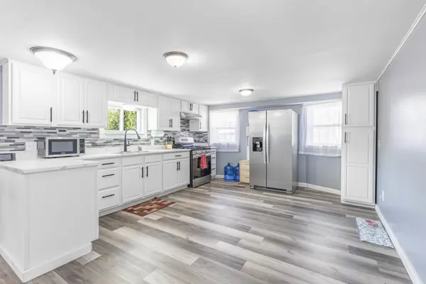 403 Spruce DR, Belvidere, IL 61008