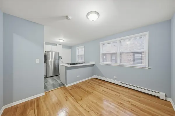 6921 N Ashland BLVD #3A, Chicago, IL 60626