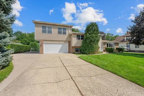 233 S Western AVE, Bartlett, IL 60103