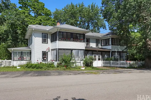 25036 W 1st ST, Antioch, IL 60002