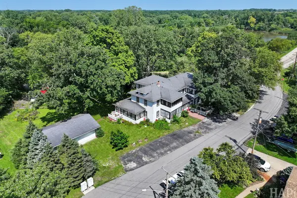 25036 W 1st ST, Antioch, IL 60002