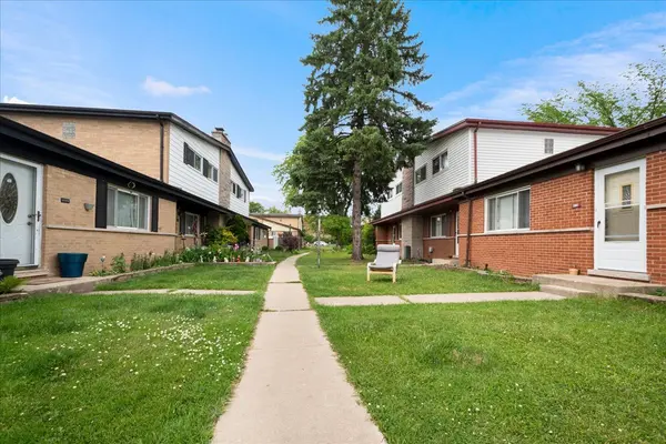 416 Glendale RD, Glenview, IL 60025