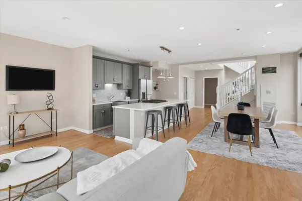 635 N Dearborn ST #2803, Chicago, IL 60654
