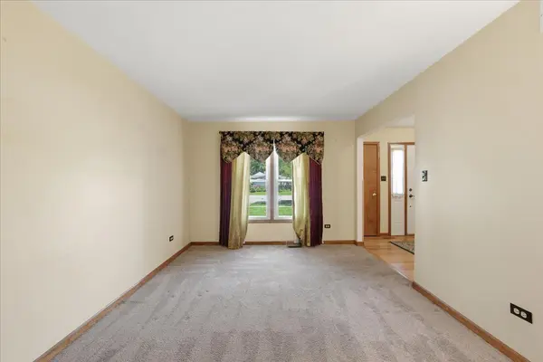 16020 S Howard ST, Plainfield, IL 60586