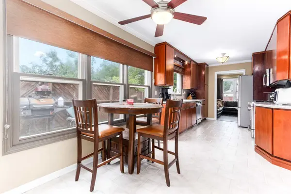 148 Newport DR, Bolingbrook, IL 60440