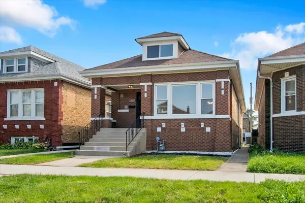 5729 S Campbell AVE, Chicago, IL 60629