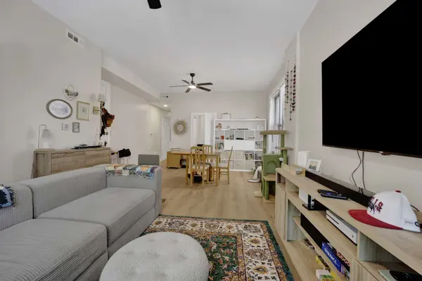 614 S Loomis ST #2, Chicago, IL 60607