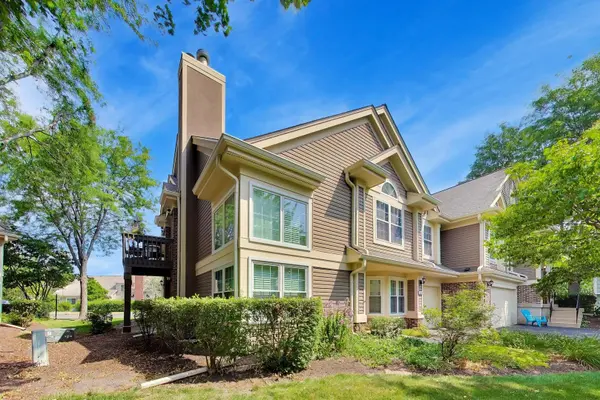 1223 Old Mill LN, Elk Grove Village, IL 60007