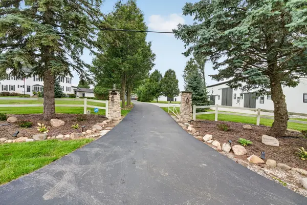 24608 S 88th AVE, Frankfort, IL 60423