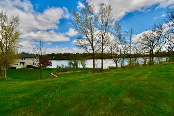 1176 MYSTIC COVE DR, Antioch, IL 60002