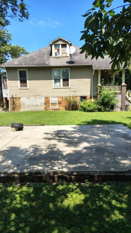 117 S Reader ST, Mounds, IL 62964