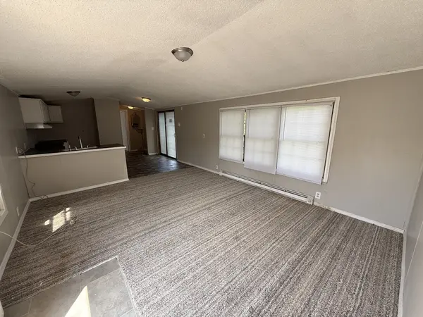 1712 S Dixie HWY #204, Crete, IL 60417