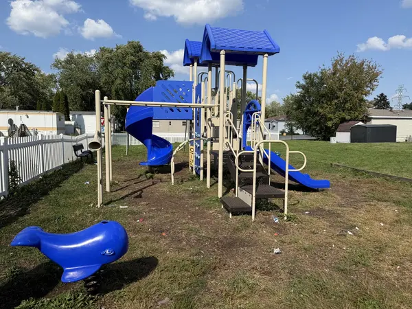 1712 S Dixie HWY #204, Crete, IL 60417