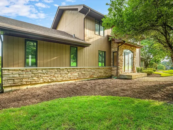 2615 Poplar View BND, Elgin, IL 60120