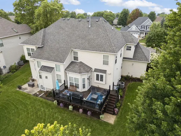 1122 Clearwater DR, Yorkville, IL 60560