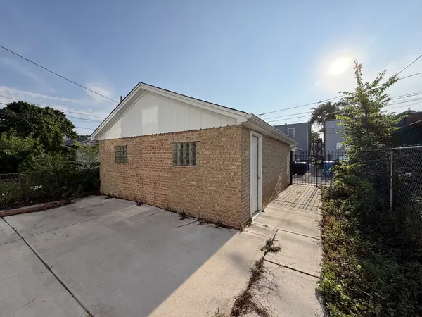 1749 N Meade AVE, Chicago, IL 60639