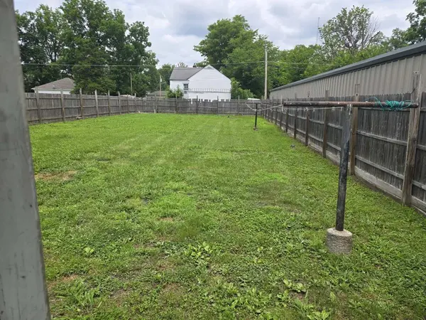 128 W Homer AVE, Harrisburg, IL 62946