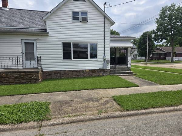128 W Homer AVE, Harrisburg, IL 62946