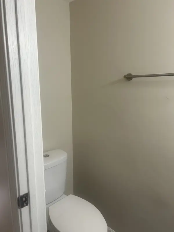2464 Devonshire CT, Aurora, IL 60502