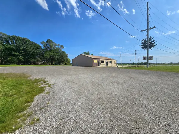 520 S Bridge ST, Aroma Park, IL 60910