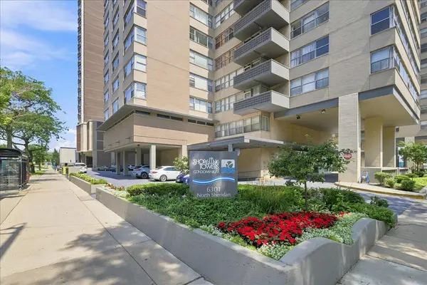 6301 N Sheridan RD #3D, Chicago, IL 60660