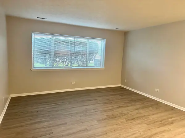 1003 TAFT AVE #1A, Wheaton, IL 60187